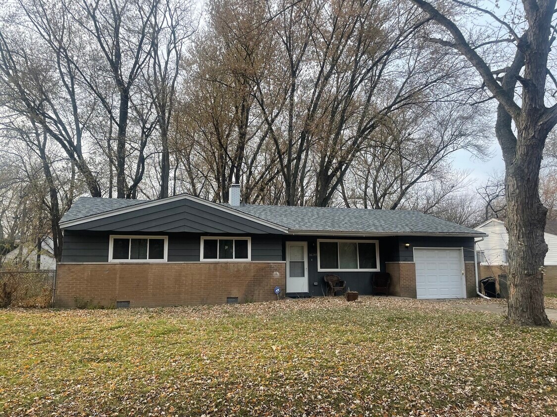 16344 Spaulding Ave, Markham, IL 60428 House Rental in Markham, IL