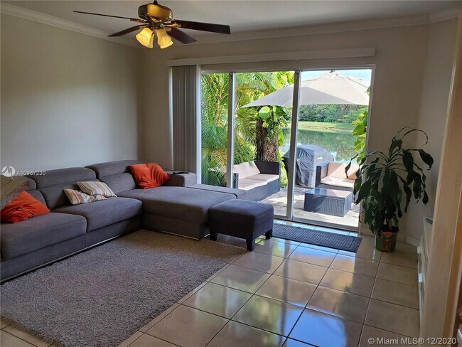 Foto del edificio - 2281 NW 170th Ave