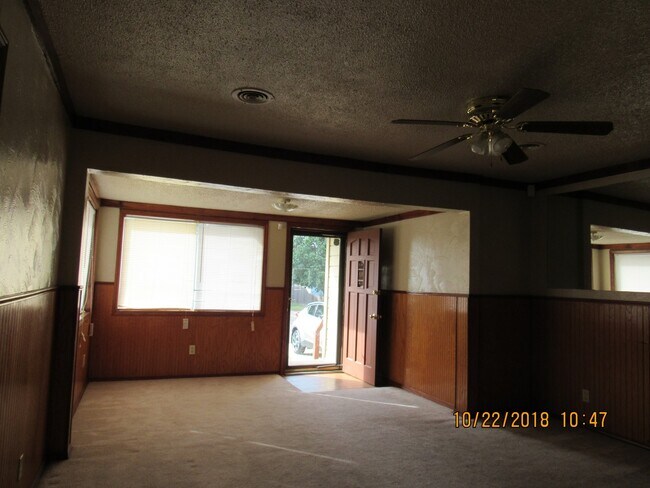 Foto del edificio - GREAT STARTER HOME!! PETS NEGOTIABLE WITH ...