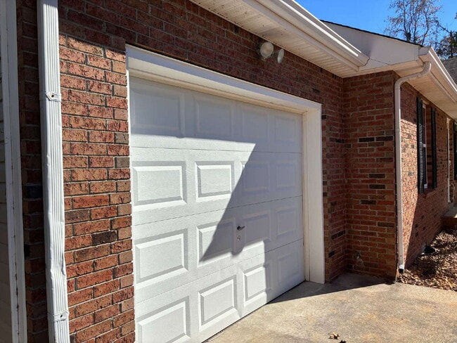 Foto del edificio - 3409 Dailey Rd