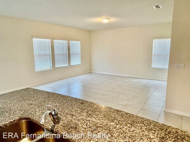 Building Photo - 4 br, 2.5 bath House - 86157 Mainline Road