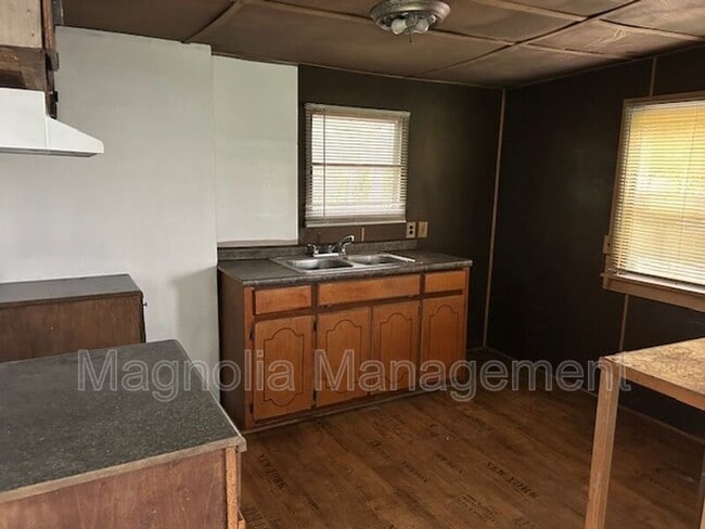 Building Photo - 80 Red Head Ln