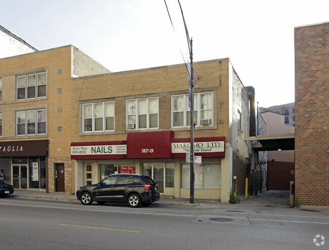 Foto principal - 2827-2829 N Clark St