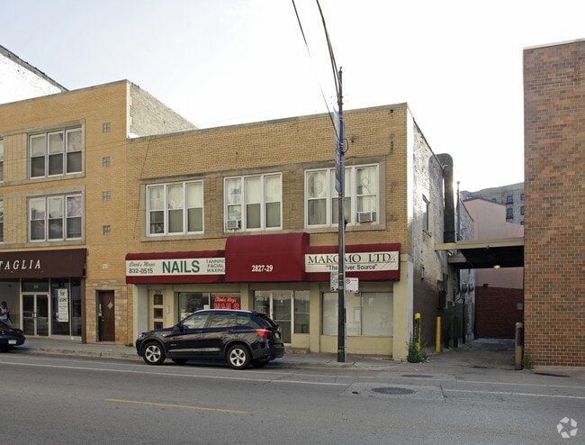 Primary Photo - 2827-2829 N Clark St