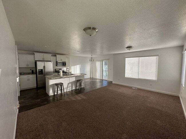 Building Photo - 14957 Pelé Ln