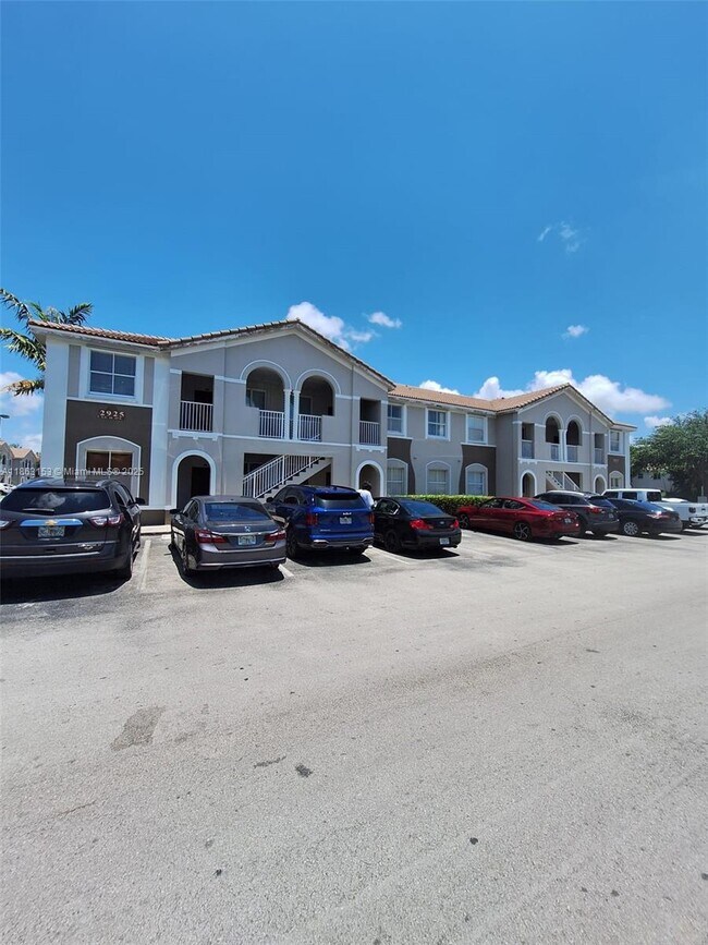 Foto del edificio - 2925 SE 16th Ave