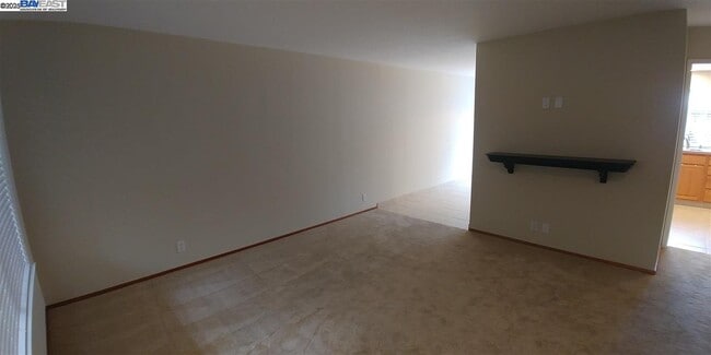 Foto del edificio - 2551 Twin Creeks Dr