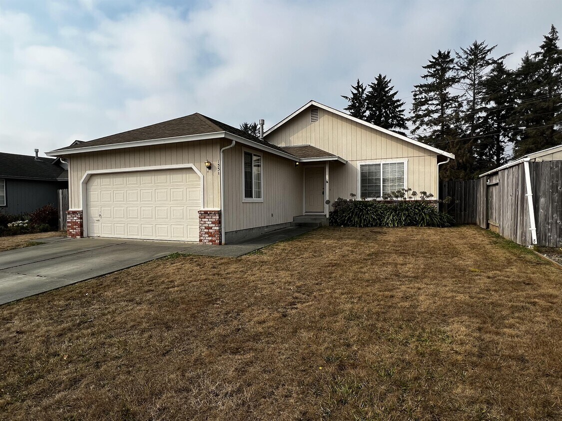 Foto principal - 1331 Fernwood Dr