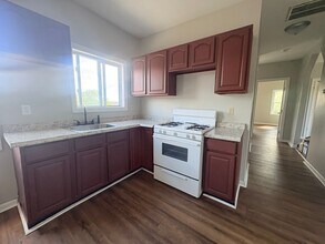 Building Photo - 47 Spring St