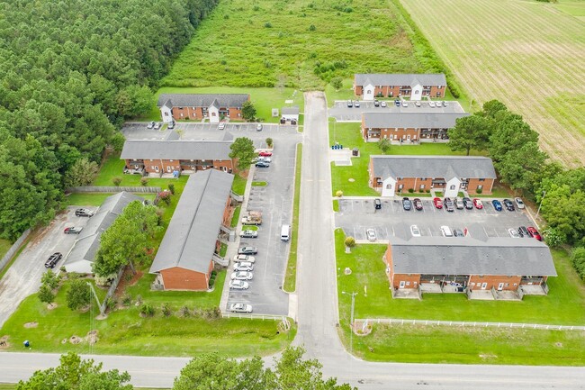 Building Photo - Kinston Village Apartments