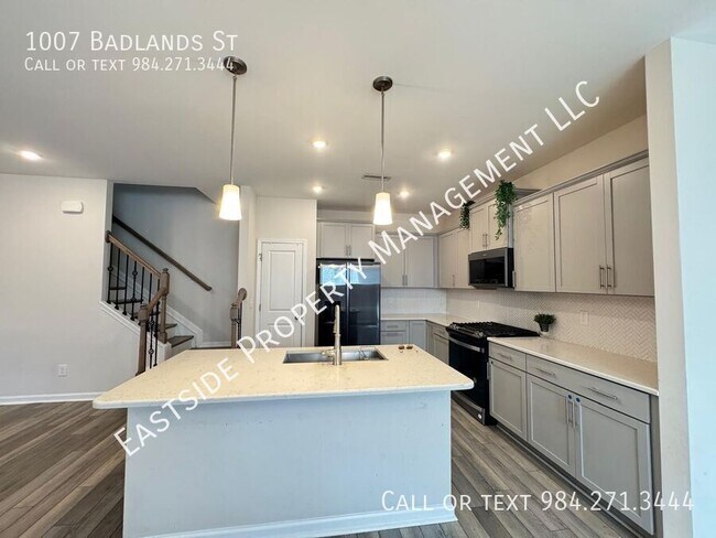 Foto del edificio - 1007 Badlands St