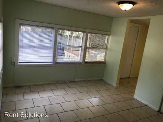 Building Photo - 1407 E Bougainvillea Ave