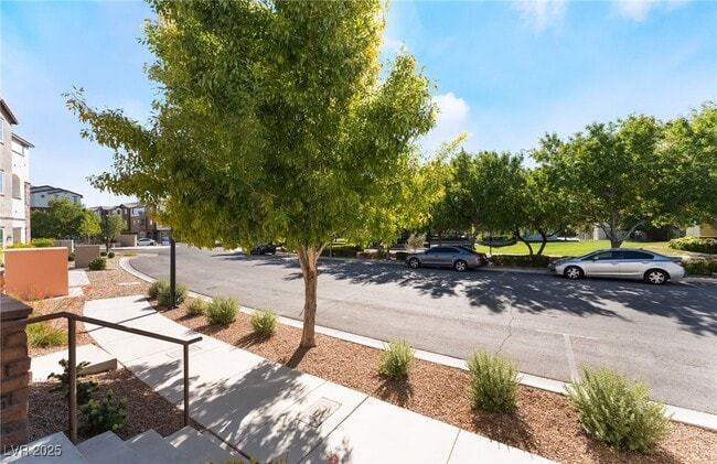 Building Photo - 8472 Garside Dr