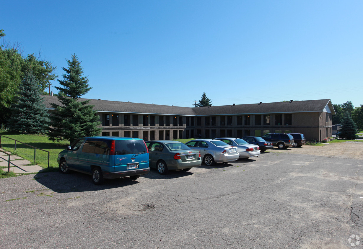 Building Photo - 830 11th Ave