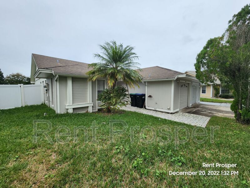 Primary Photo - 7931 Merrimac Cove Dr