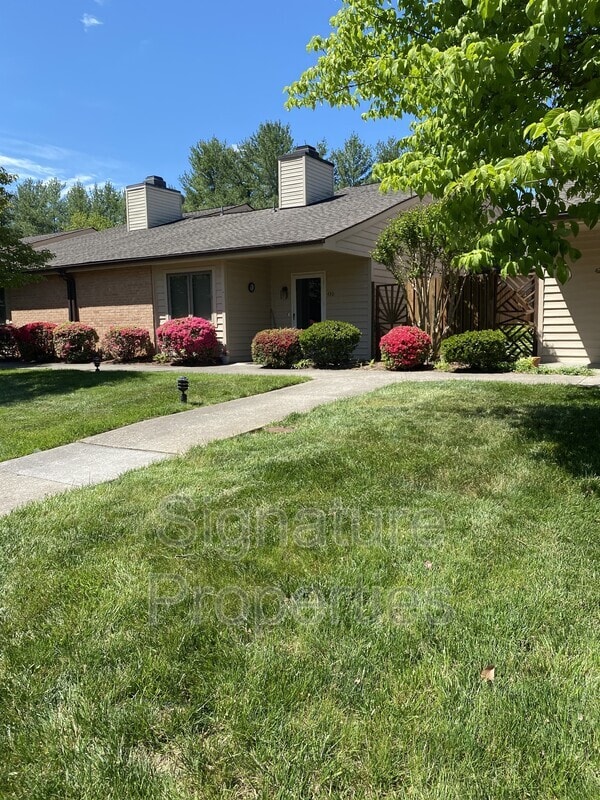 Primary Photo - 430 Windward Dr