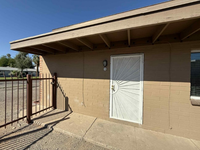 Photo - 5433 E 30th St (Tucson, AZ) Apartment