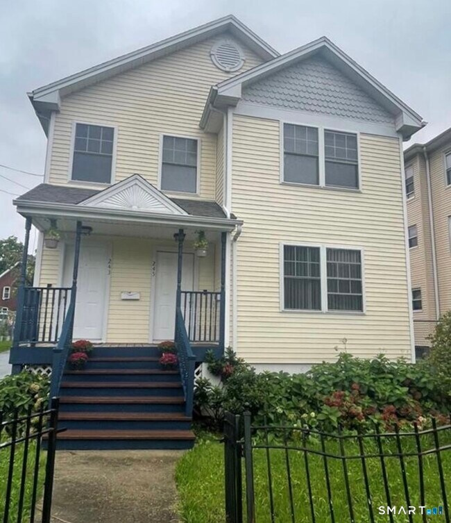 Building Photo - 243 Jefferson St