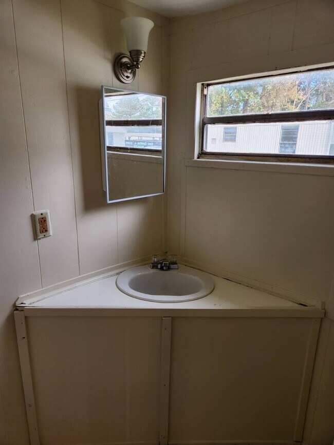 Foto del edificio - 114 Grace Park Ln