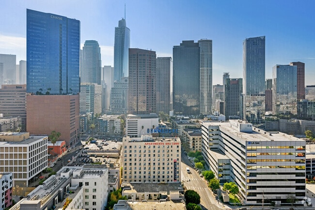 DTLA - Commodore Regency Apartments