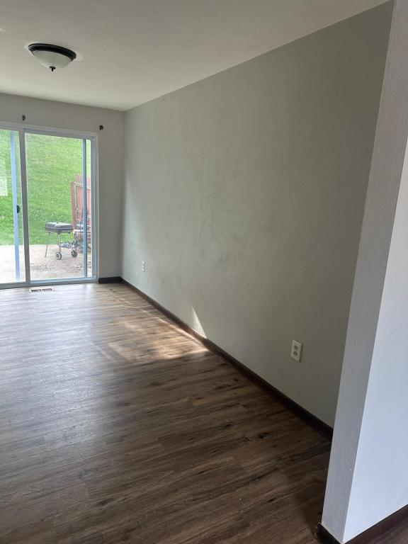 Building Photo - 2025 Denning Way