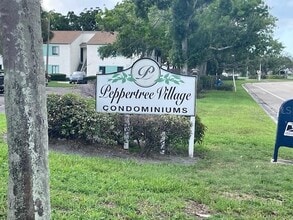 Building Photo - 722 116th Ave N