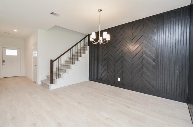 Building Photo - 31707 Hallington Hl Ln