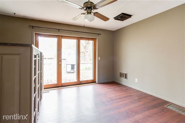 Foto del edificio - 897 Poplar St