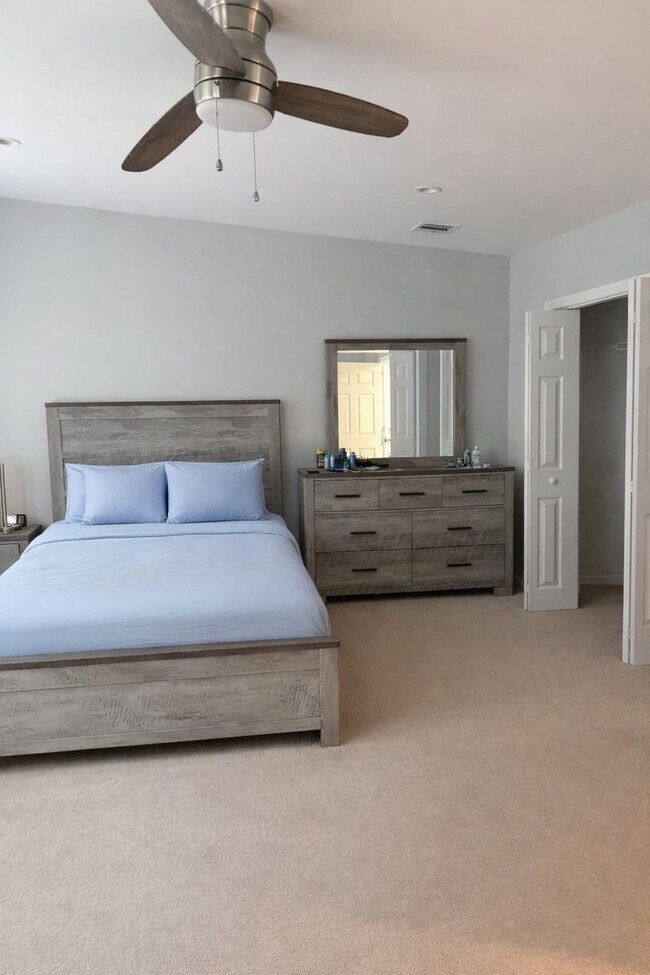 Building Photo - 711 Bloomfield St