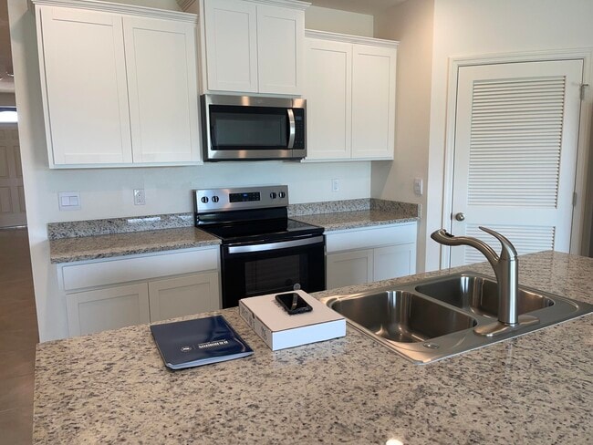 Foto del edificio - 866 Dugan CIR SE