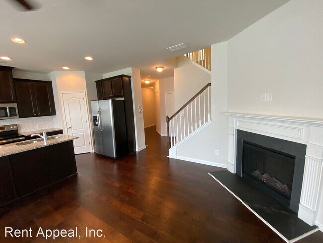 Building Photo - 3 br, 2.5 bath House - 1931 Paxton Ridge Ct