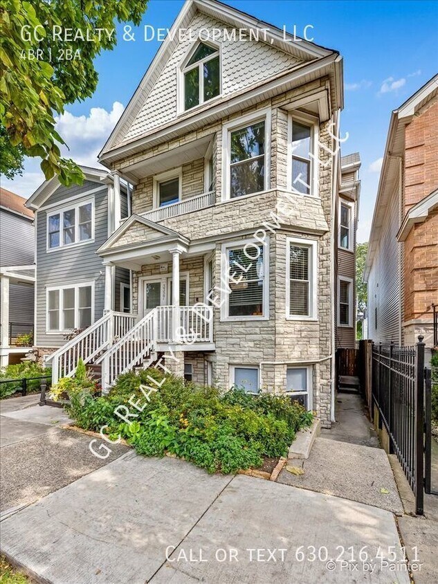 ***ONE FREE MONTH OF RENT / ROSCOE VILLAGE... Condo for Rent in