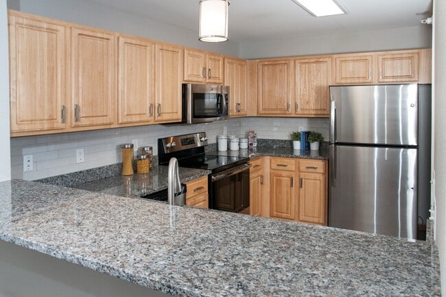 Cocinas bellamente renovadas - Chaska Place Apartments
