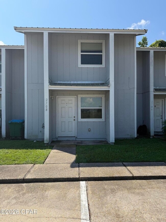 Building Photo - 2708 E 17th St