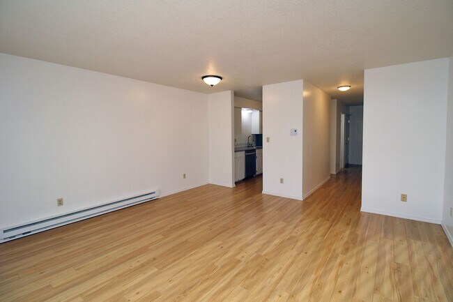 Building Photo - 8122-8122 SW 31st Ave