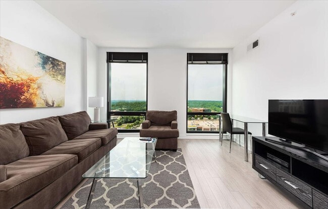 Building Photo - 11911 Freedom Dr