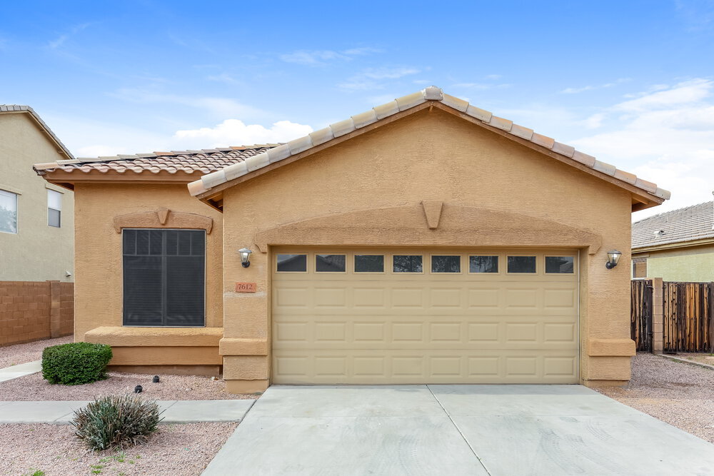 Primary Photo - 7612 S 68th Dr