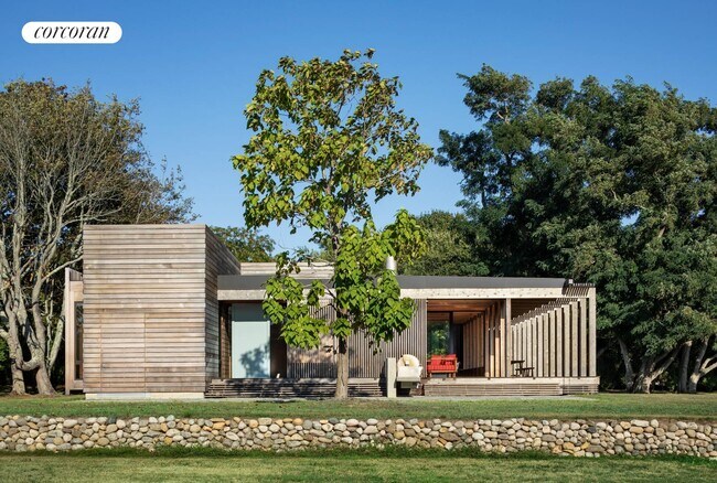 Building Photo - 4 Pheasant Ln
