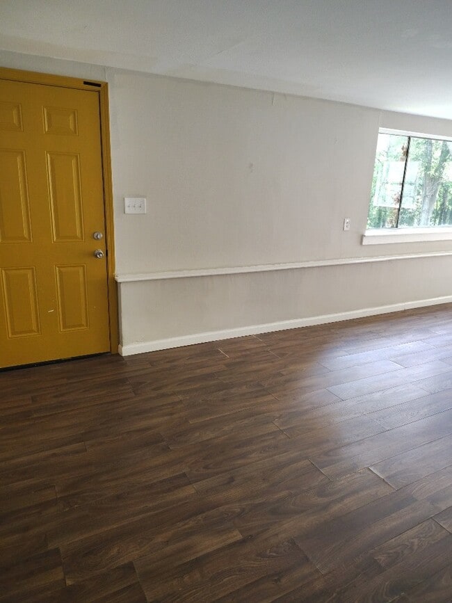 Photo - 554 Launcelot Rd House