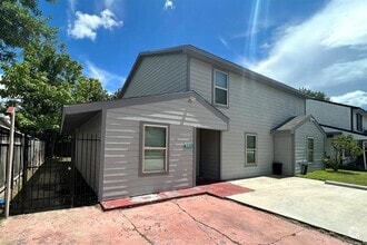 Building Photo - 3831 Cosby St