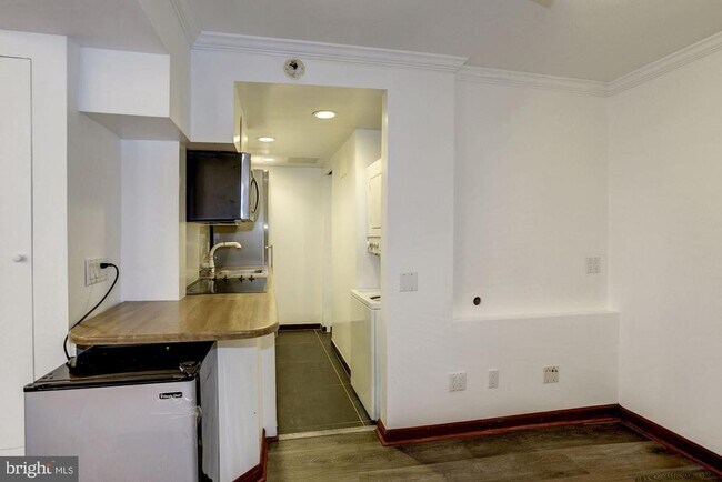 Foto del edificio - 2370 Champlain St NW
