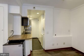 Building Photo - 2370 Champlain St NW