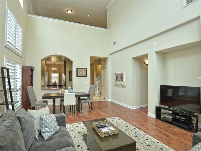 Foto del edificio - 7800 Southwest Pkwy