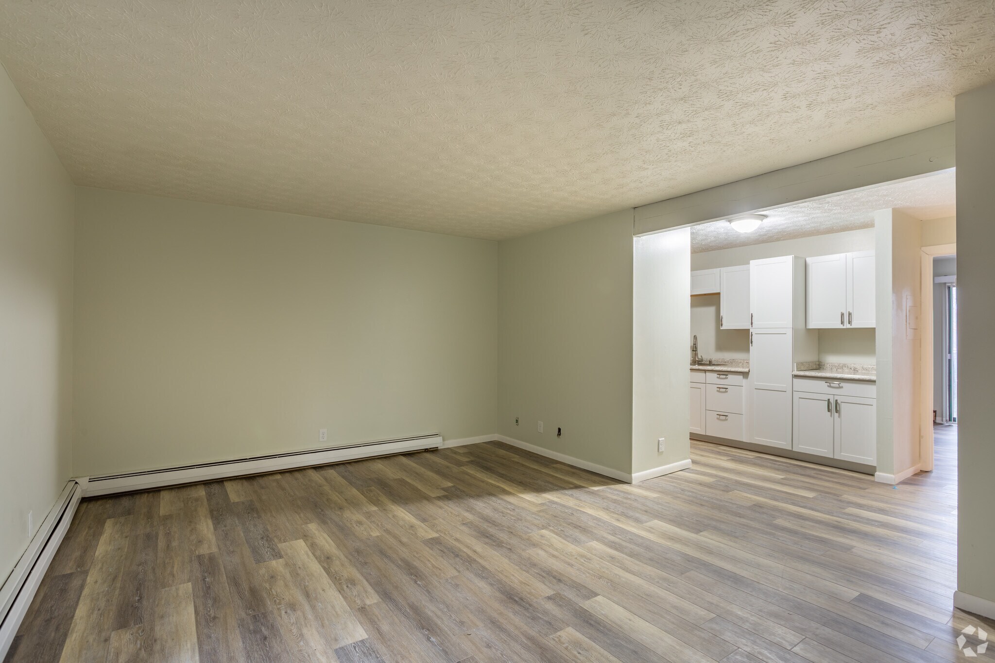 River View Apartments – photo 5