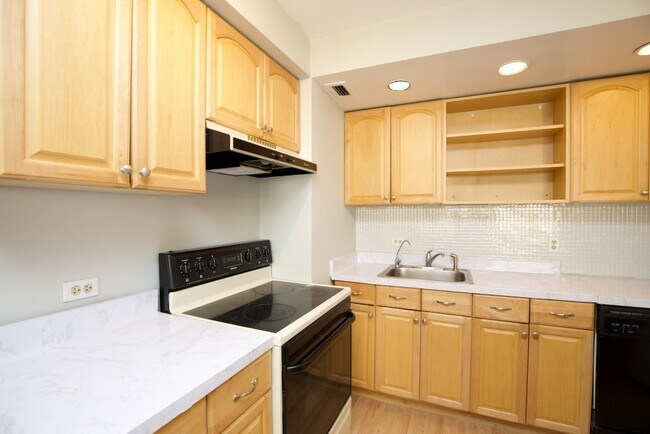 Foto del edificio - 428 W Wellington Ave
