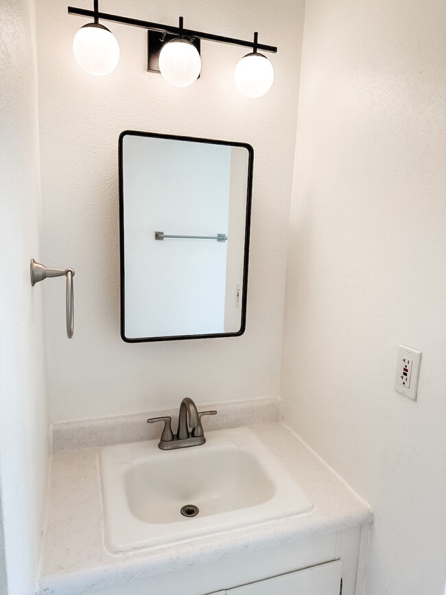 Building Photo - 7468 N Huron Ave