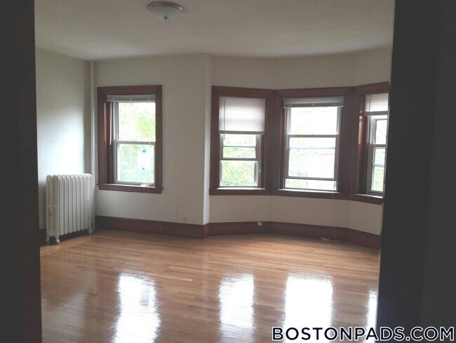 Foto del edificio - 163 Summer St