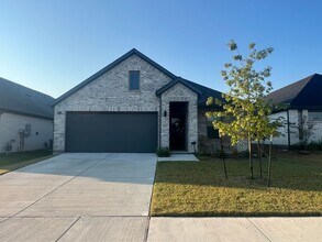 Building Photo - 107 Lavender St