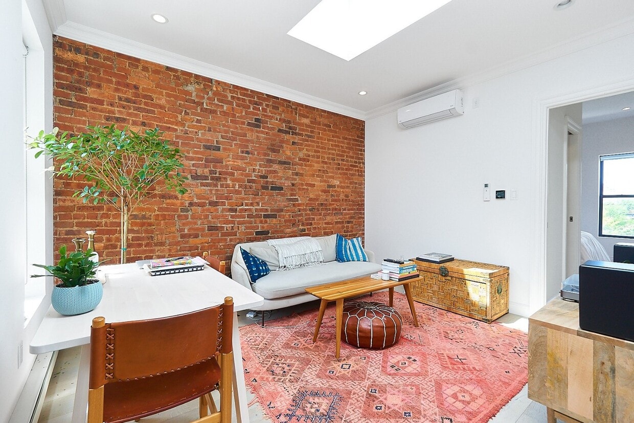 Foto principal - 370 Baltic St