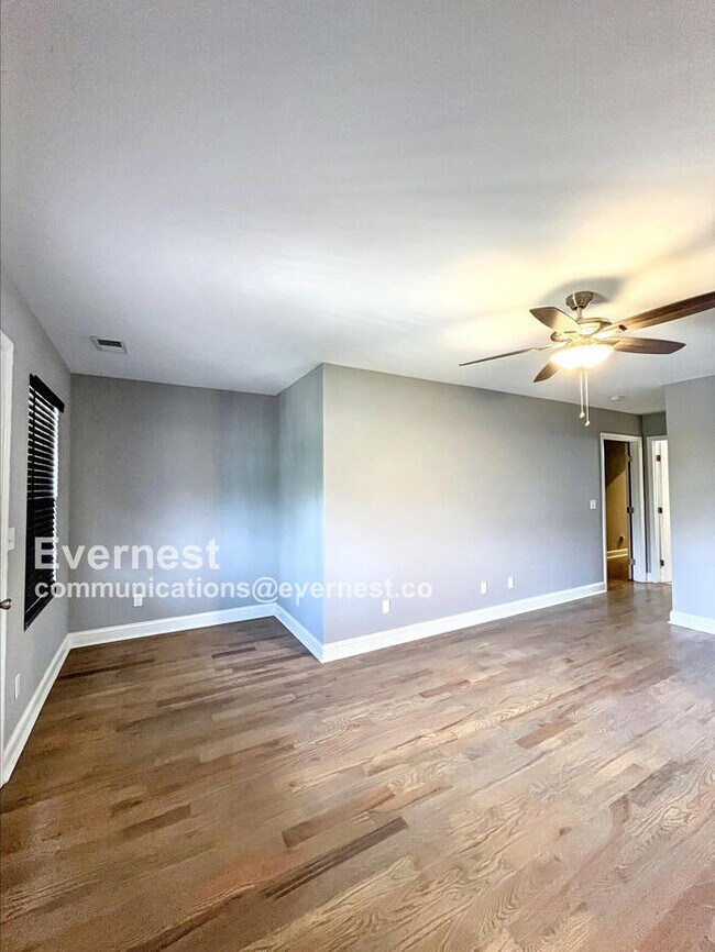 Foto del edificio - 3203 Curtis St